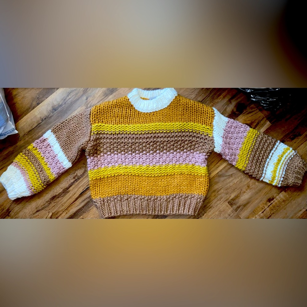 Chanda chunky knit sweater size Medium